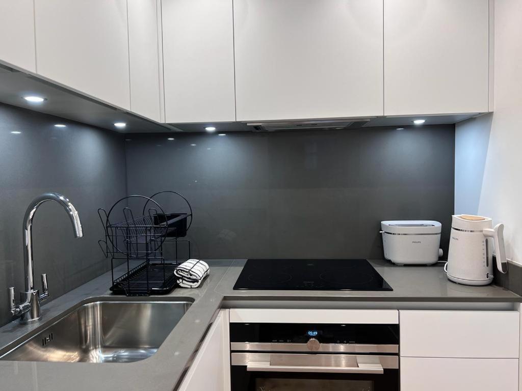 Chapel - Central Studio Apartment バース エクステリア 写真